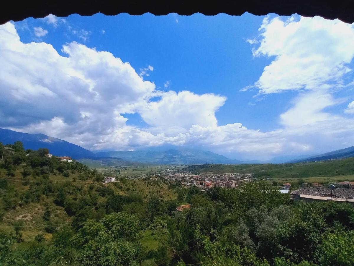 Sokolli Guest House Gjirokastër المظهر الخارجي الصورة