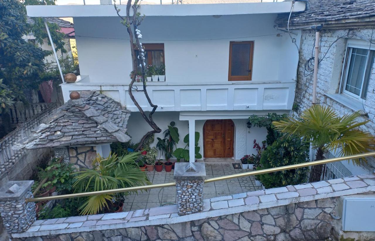 Sokolli Guest House Gjirokastër المظهر الخارجي الصورة